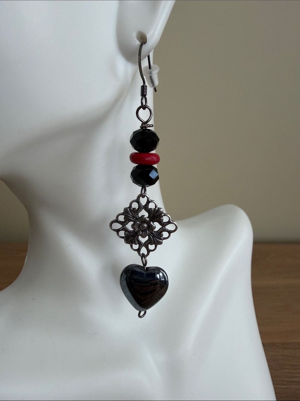 HAND CRAFTED HEMATITE HEART DROP EARRINGS Gothic Filigree Red & Black Beaded